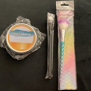 Brush Cleaner (w/ brushes)!!